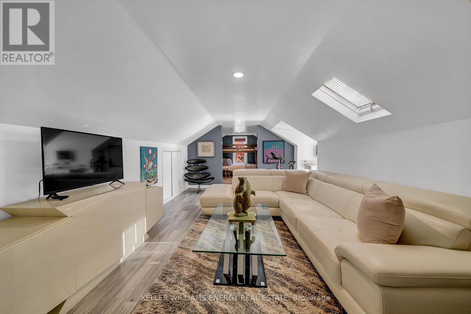 11858 Loyalist Parkway, Prince Edward County, Ontario  K0K 2T0 - Photo 27 - X12929916