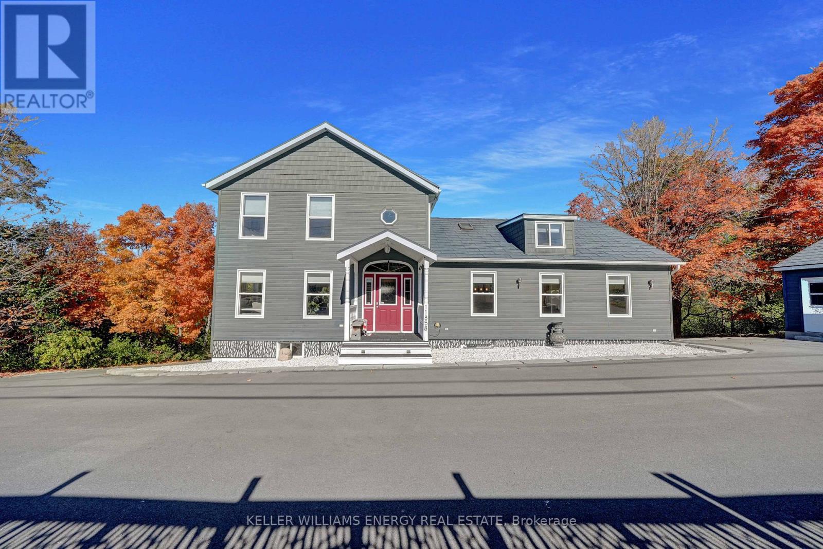 11858 Loyalist Parkway, Prince Edward County, Ontario  K0K 2T0 - Photo 5 - X12929916