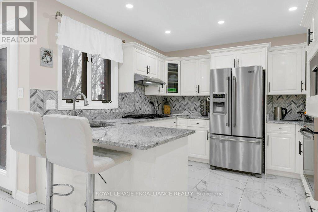 6 Bridlewood Lane, Quinte West, Ontario  K8V 6N4 - Photo 17 - X12929972