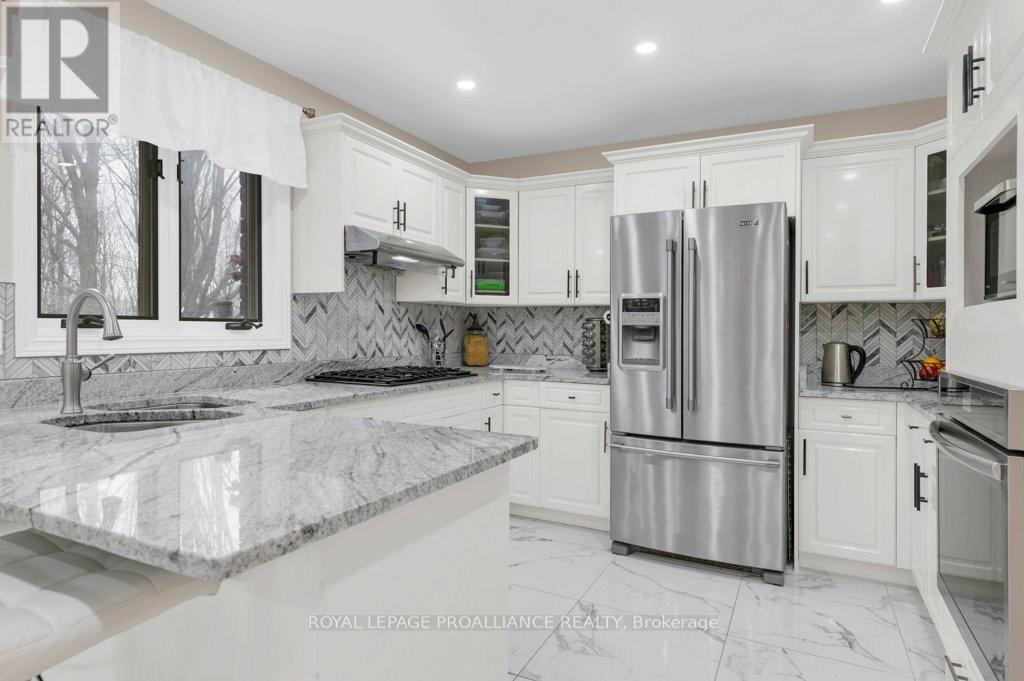 6 Bridlewood Lane, Quinte West, Ontario  K8V 6N4 - Photo 18 - X12929972