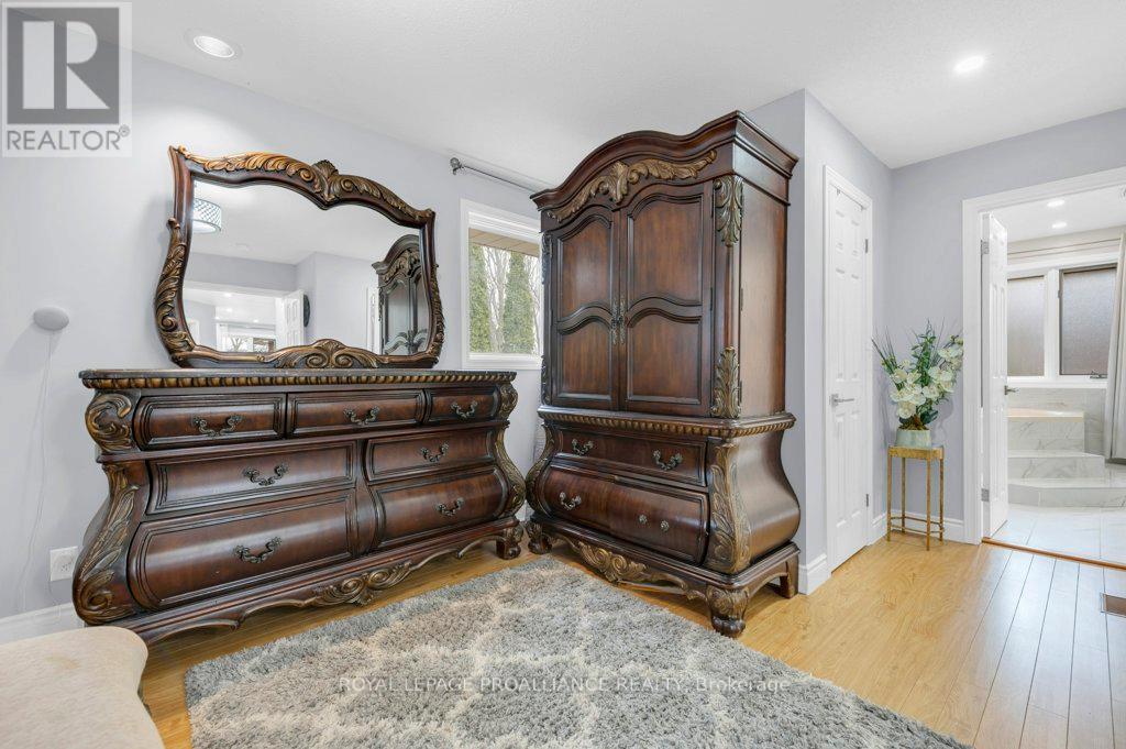 6 Bridlewood Lane, Quinte West, Ontario  K8V 6N4 - Photo 27 - X12929972