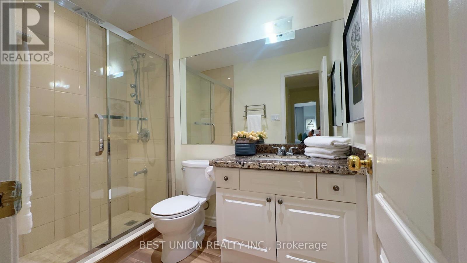 320 Country Glen Road, Markham, Ontario  L6B 1C5 - Photo 20 - N12907794