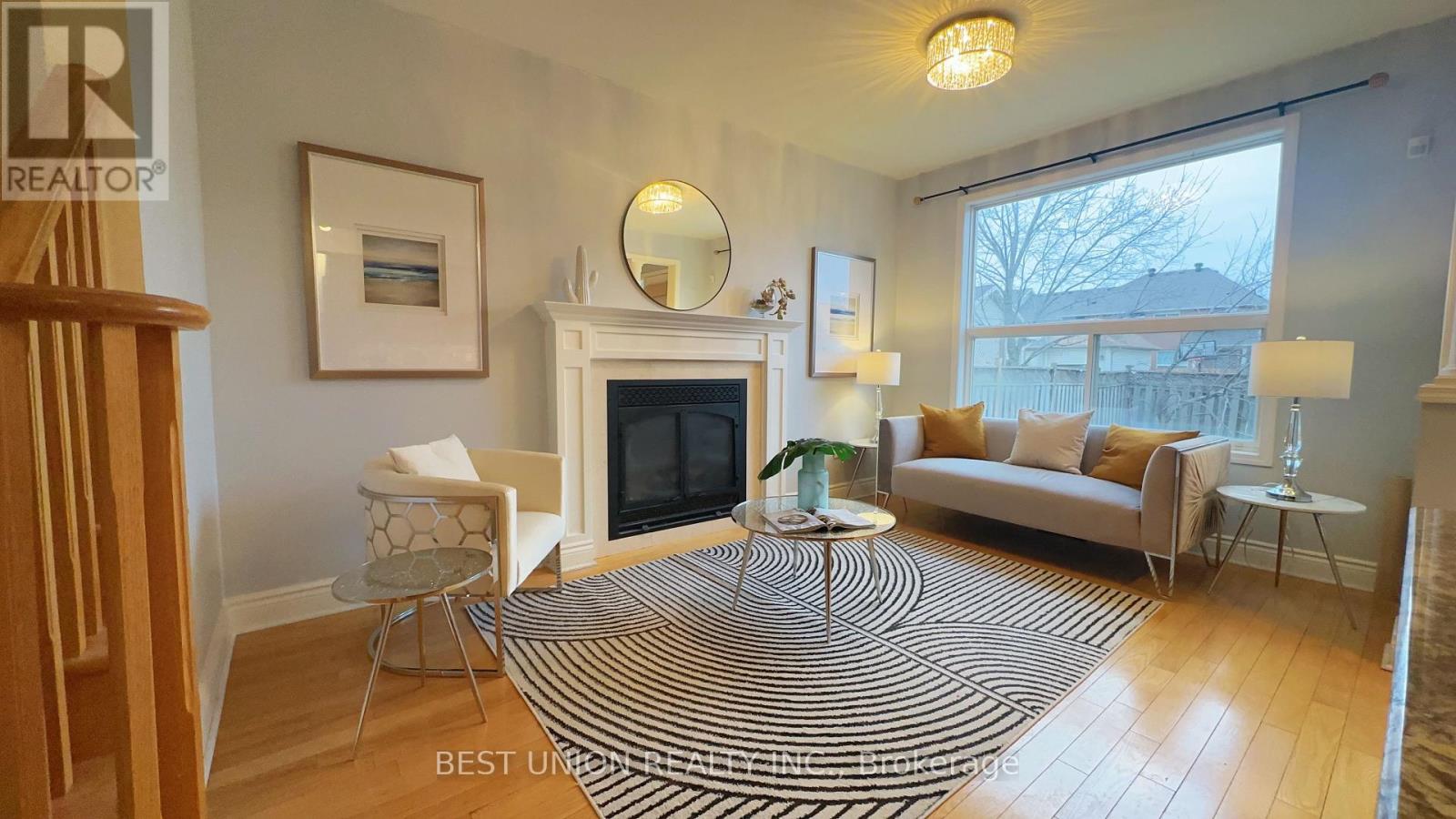 320 Country Glen Road, Markham, Ontario  L6B 1C5 - Photo 8 - N12907794