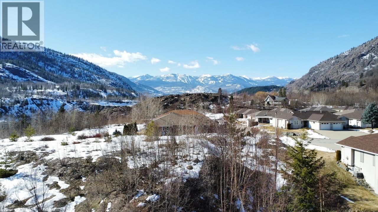 8000 Devito Drive, Trail, British Columbia  V1R 4W2 - Photo 11 - 2478165