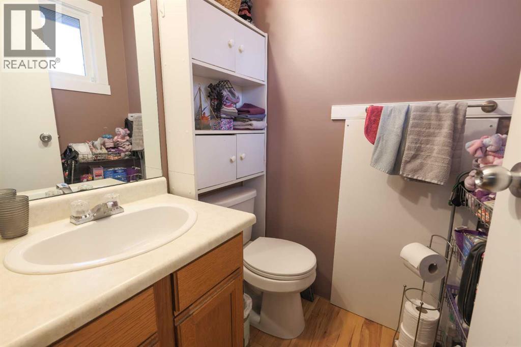 5727 60 Avenue, Rocky Mountain House, Alberta  T4T 1J2 - Photo 15 - A2290387