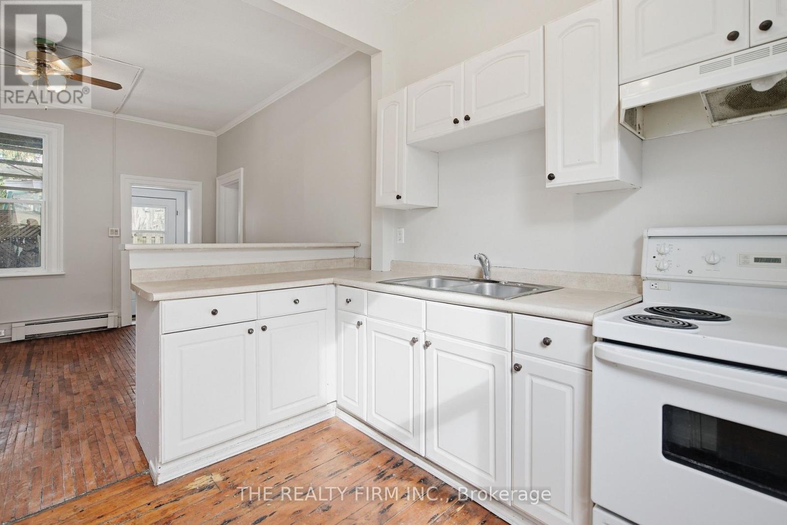 2 - 22 Victor Street, London South, Ontario  N6C 1B7 - Photo 10 - X12929900