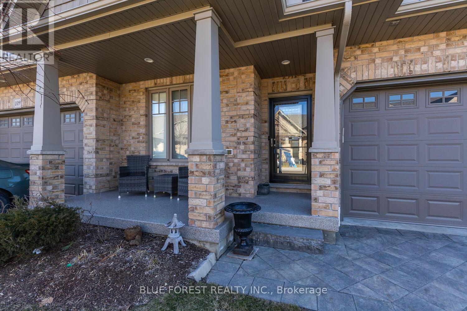 111 - 2250 Buroak Drive, London North, Ontario N6G 0N7 - Photo 4 - X12929940