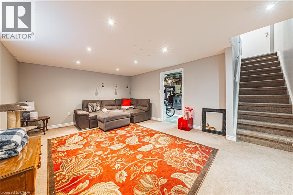 38 Glenburn Court, Hamilton, Ontario  L8E 1C8 - Photo 18 - 40813012