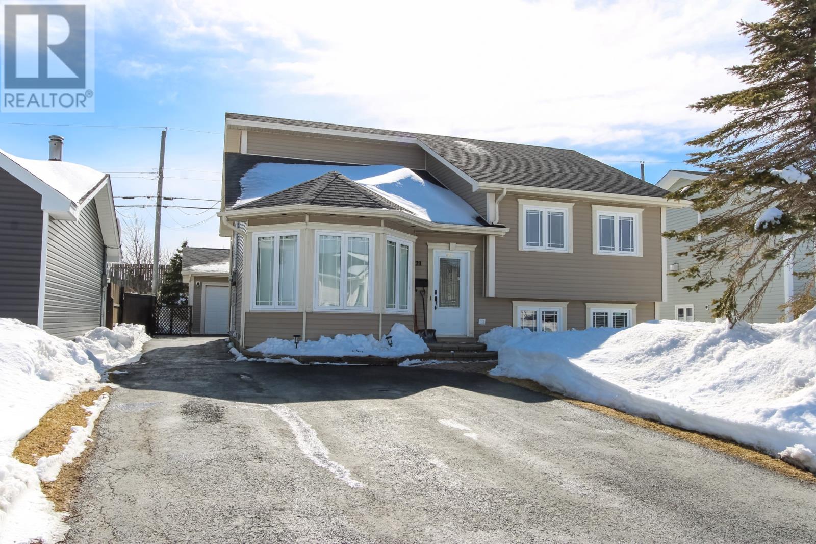 21 Sapphire Crescent, Mount Pearl, Newfoundland & Labrador