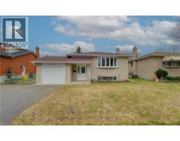 274 HERITAGE Drive, Kitchener, Ontario