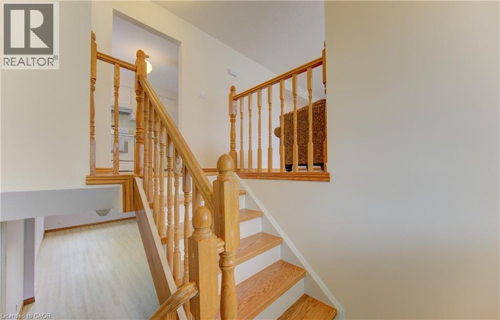 274 Heritage Drive, Kitchener, Ontario N2B 3K8 - Photo 4 - 40815519