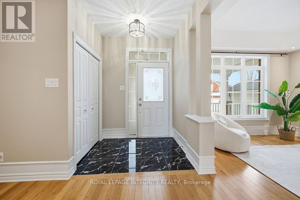 613 Miro Way, Ottawa, Ontario  K2T 0E6 - Photo 4 - X12929856