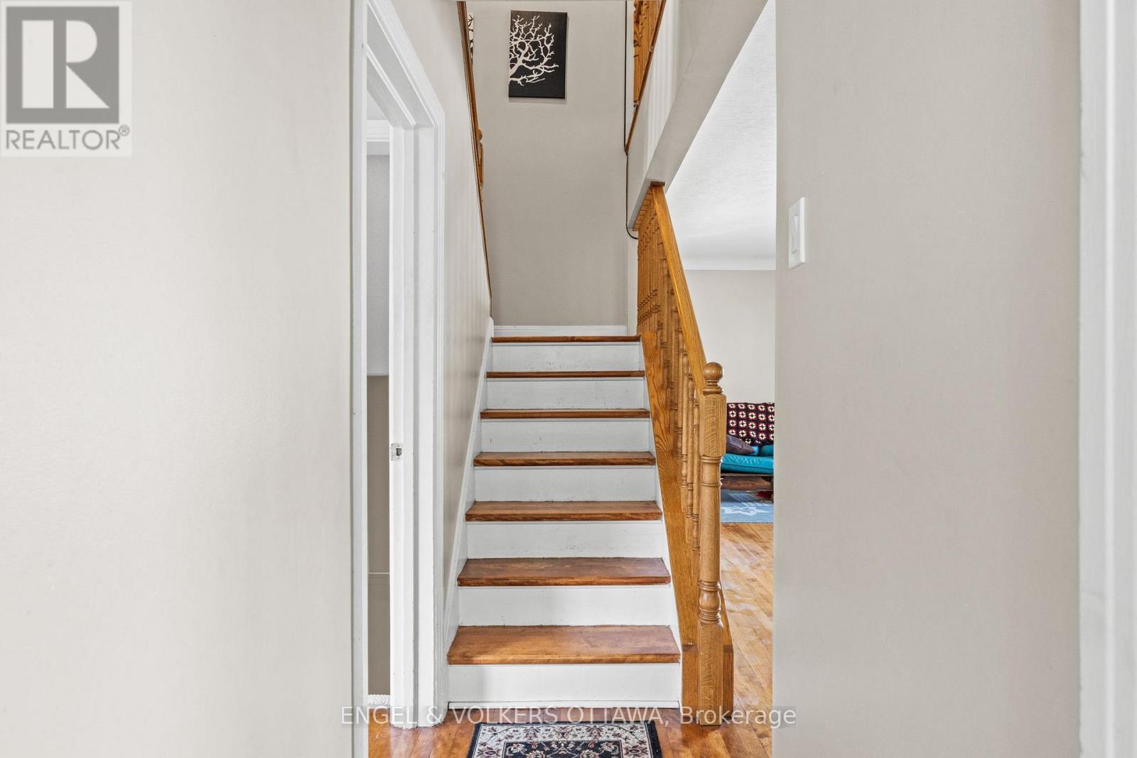 1372 Ridgedale Street, Ottawa, Ontario  K1T 1C5 - Photo 18 - X12929890