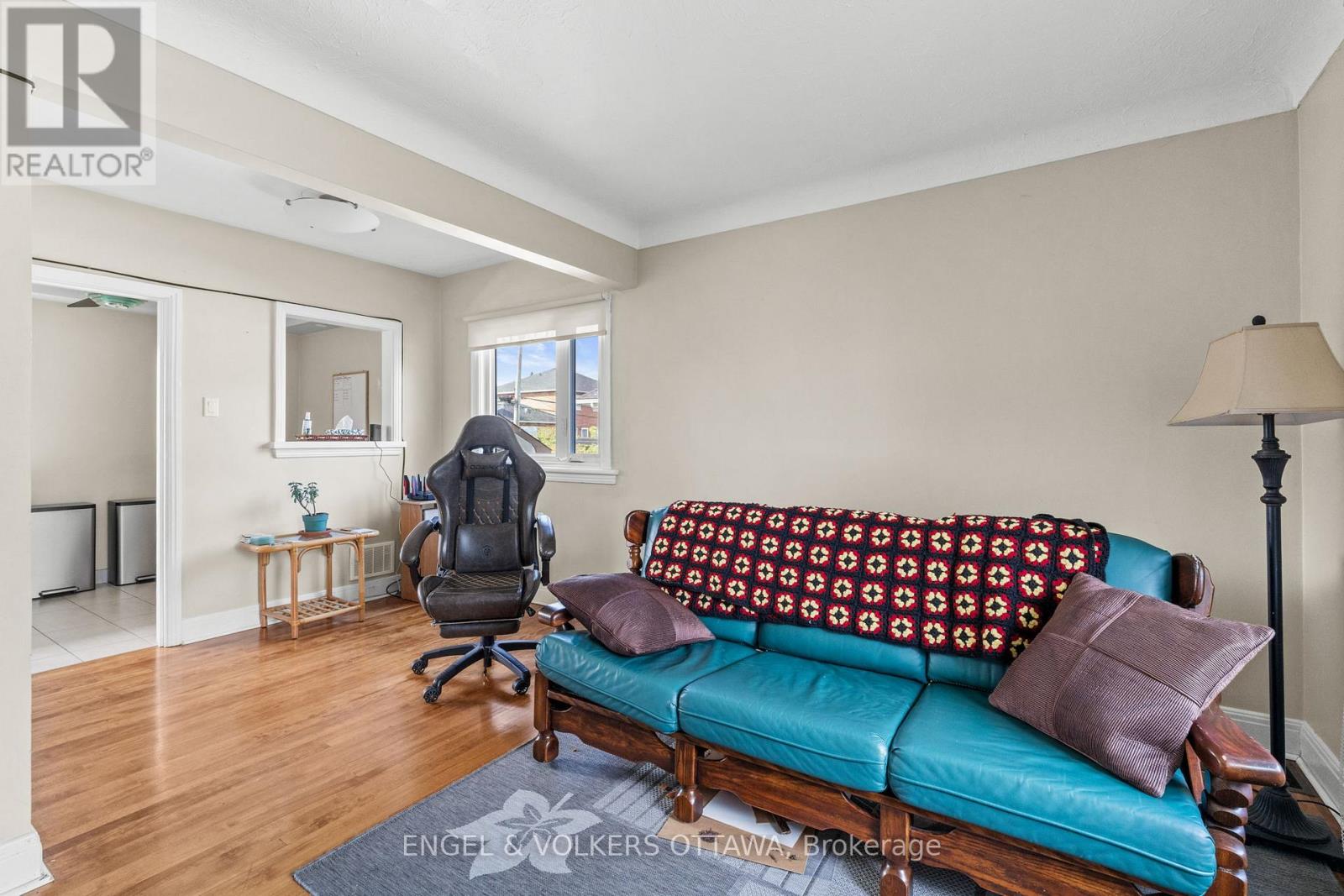 1372 Ridgedale Street, Ottawa, Ontario  K1T 1C5 - Photo 9 - X12929890