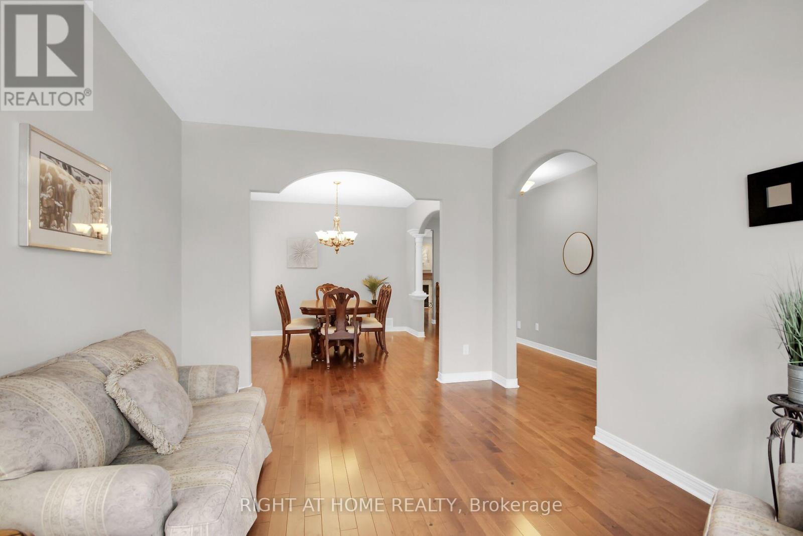 19 Cinnabar Way, Ottawa, Ontario  K2S 1Y6 - Photo 8 - X12929944