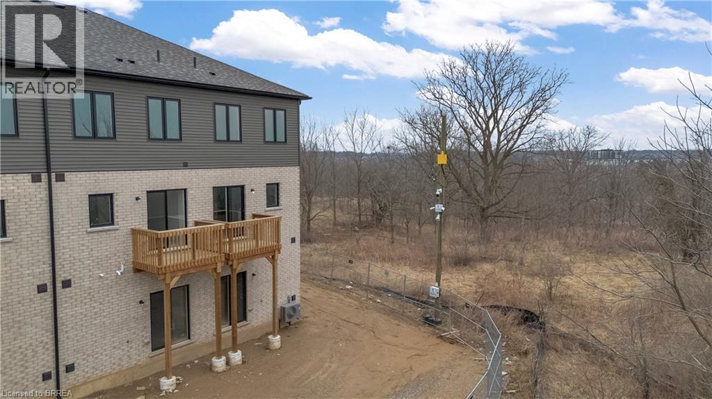 660 Colborne Street W Unit# 34, Brantford, Ontario  N3T 0L8 - Photo 40 - 40812636