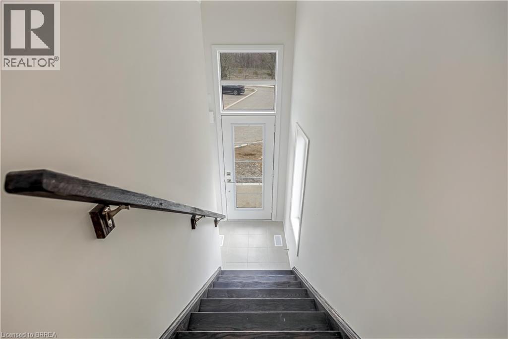 660 Colborne Street W Unit# 34, Brantford, Ontario  N3T 0L8 - Photo 5 - 40812636