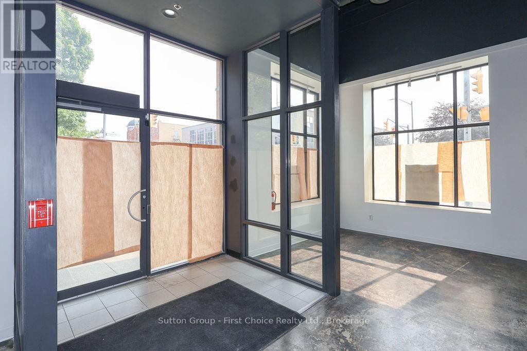 73 Albert Street, Stratford, Ontario  N5A 3K2 - Photo 3 - X10780301