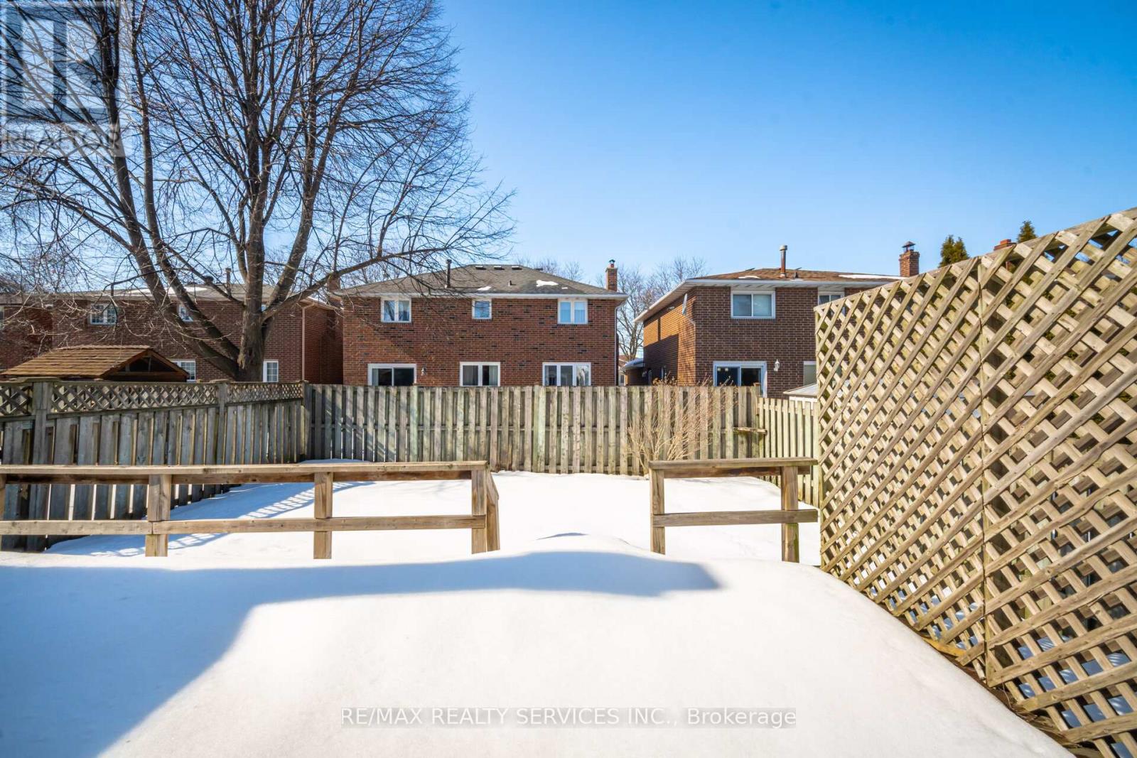 16 Ferri Crescent, Brampton, Ontario  L6Z 1R9 - Photo 45 - W12853322