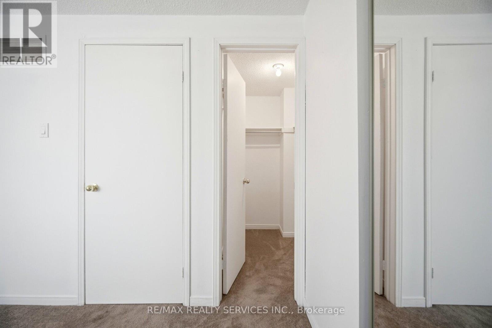 16 Ferri Crescent, Brampton, Ontario  L6Z 1R9 - Photo 30 - W12853322