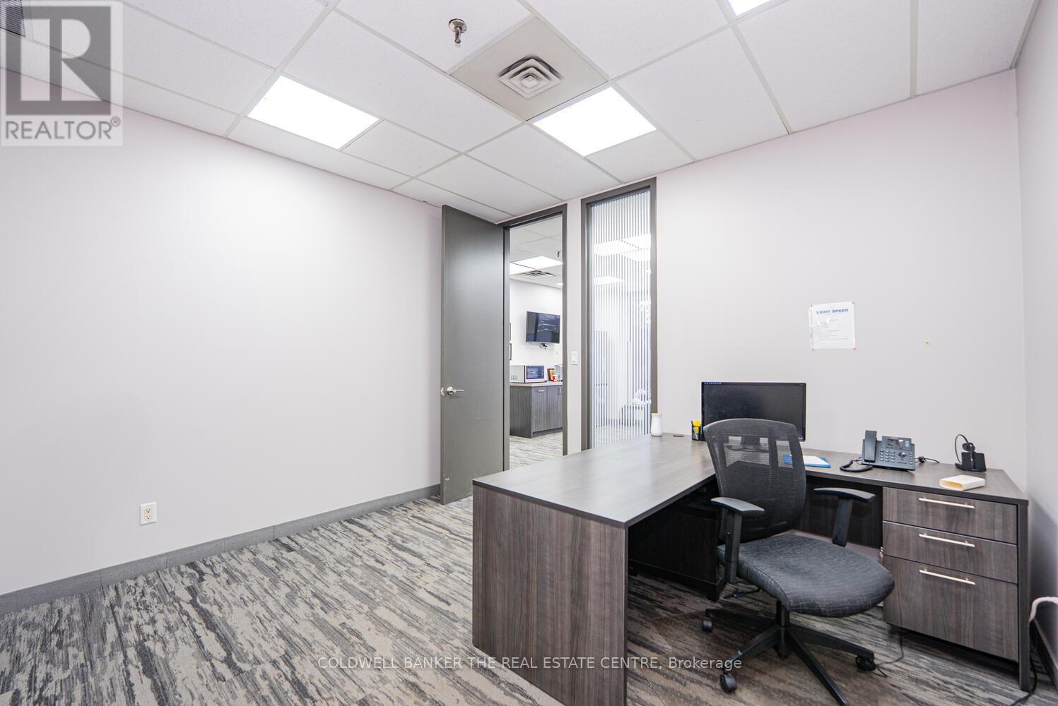 6015 Kestrel Road, Mississauga (Northeast), Ontario  L5T 1S8 - Photo 13 - W12834502