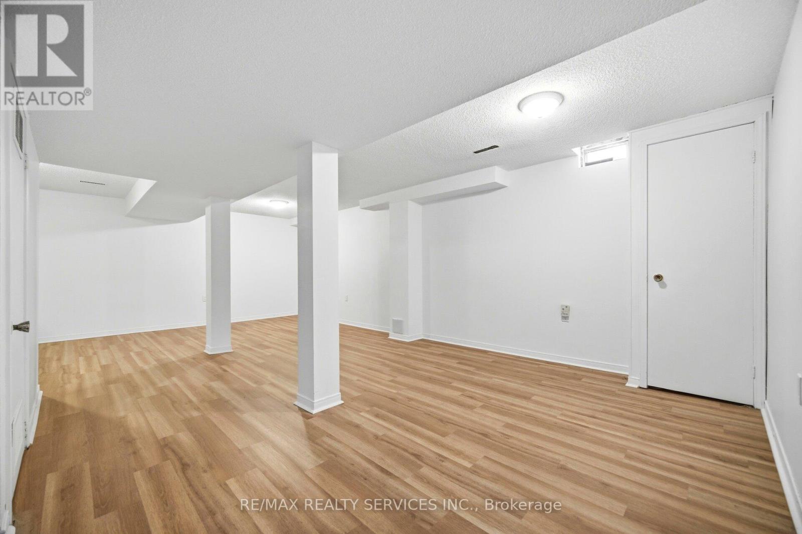 16 Ferri Crescent, Brampton, Ontario  L6Z 1R9 - Photo 39 - W12853322