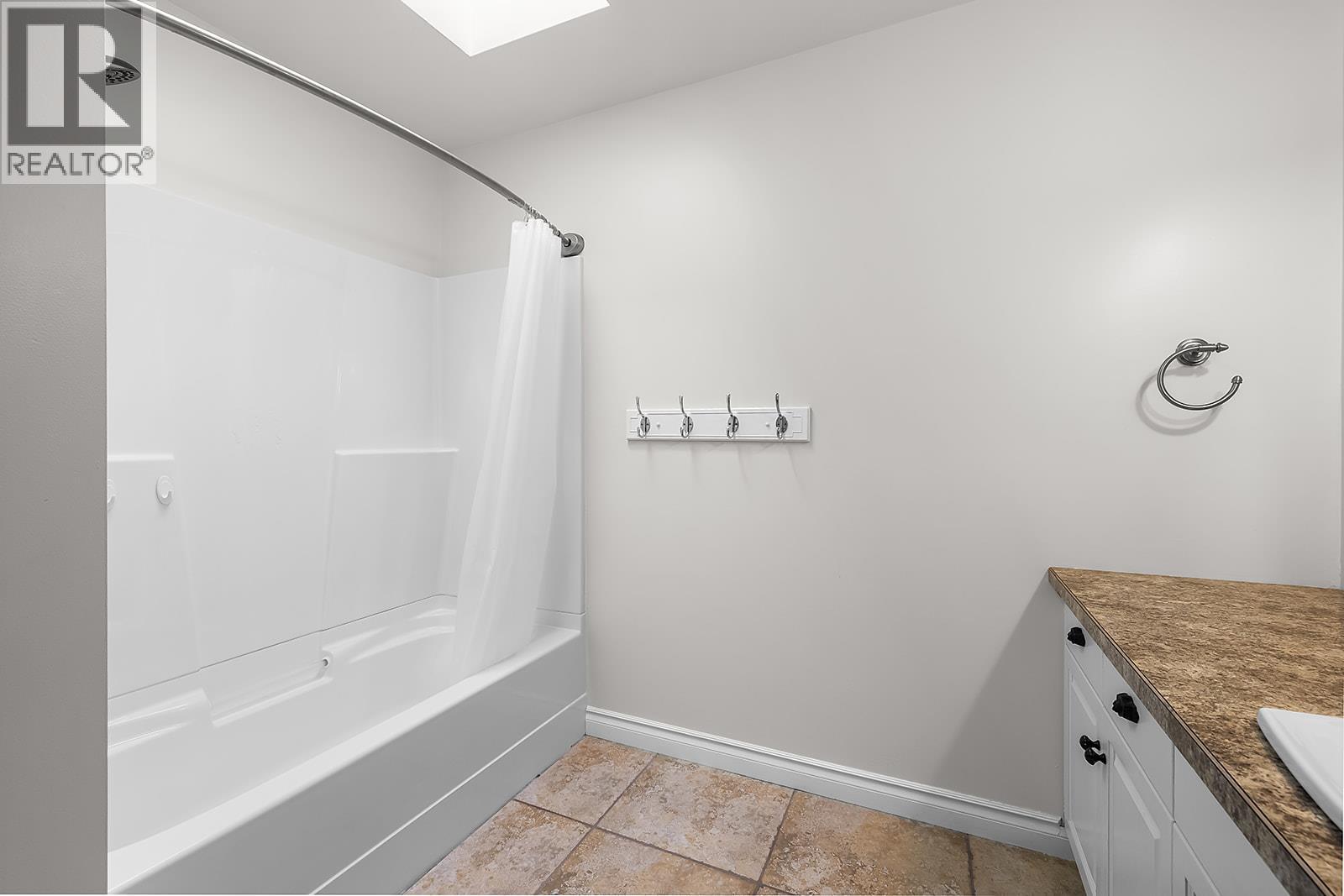 2490 Wilson Road, Cranbrook, British Columbia  V1C 6V4 - Photo 39 - 10380847