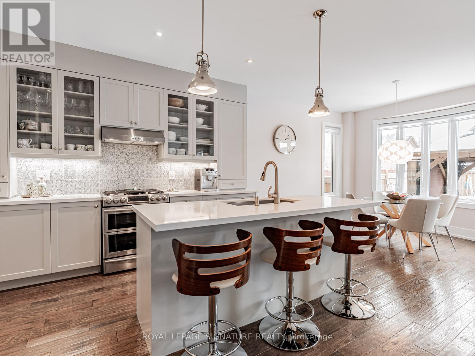 26 Marks Road, Springwater, Ontario  L9X 0S5 - Photo 11 - S12838026