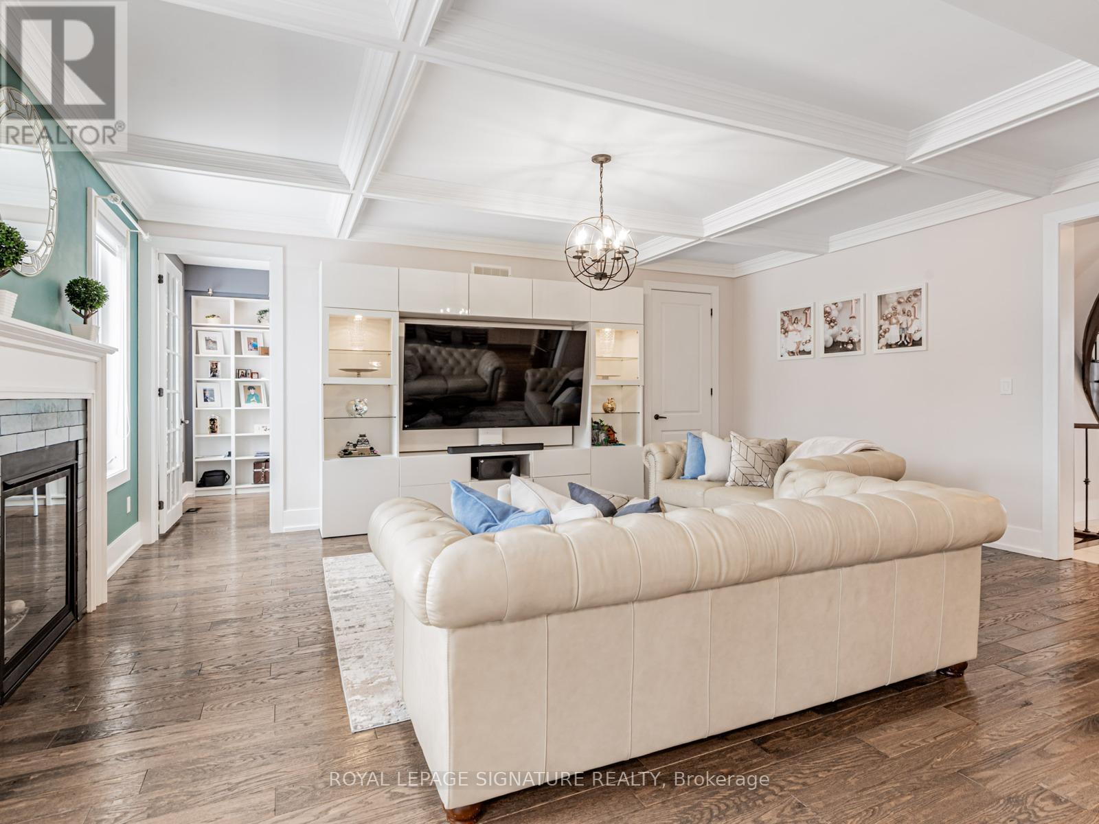 26 Marks Road, Springwater, Ontario  L9X 0S5 - Photo 17 - S12838026