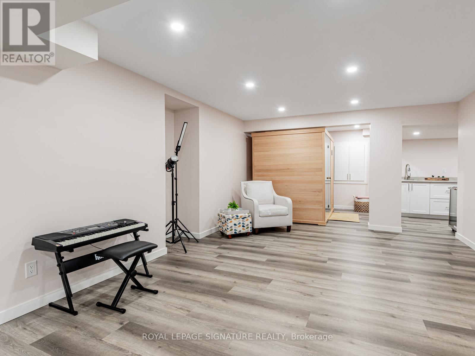 26 Marks Road, Springwater, Ontario  L9X 0S5 - Photo 37 - S12838026