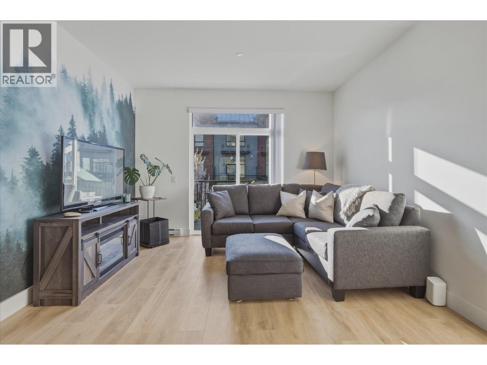 38014 Keel Way, Squamish, British Columbia  V8B 2A1 - Photo 9 - R3104291