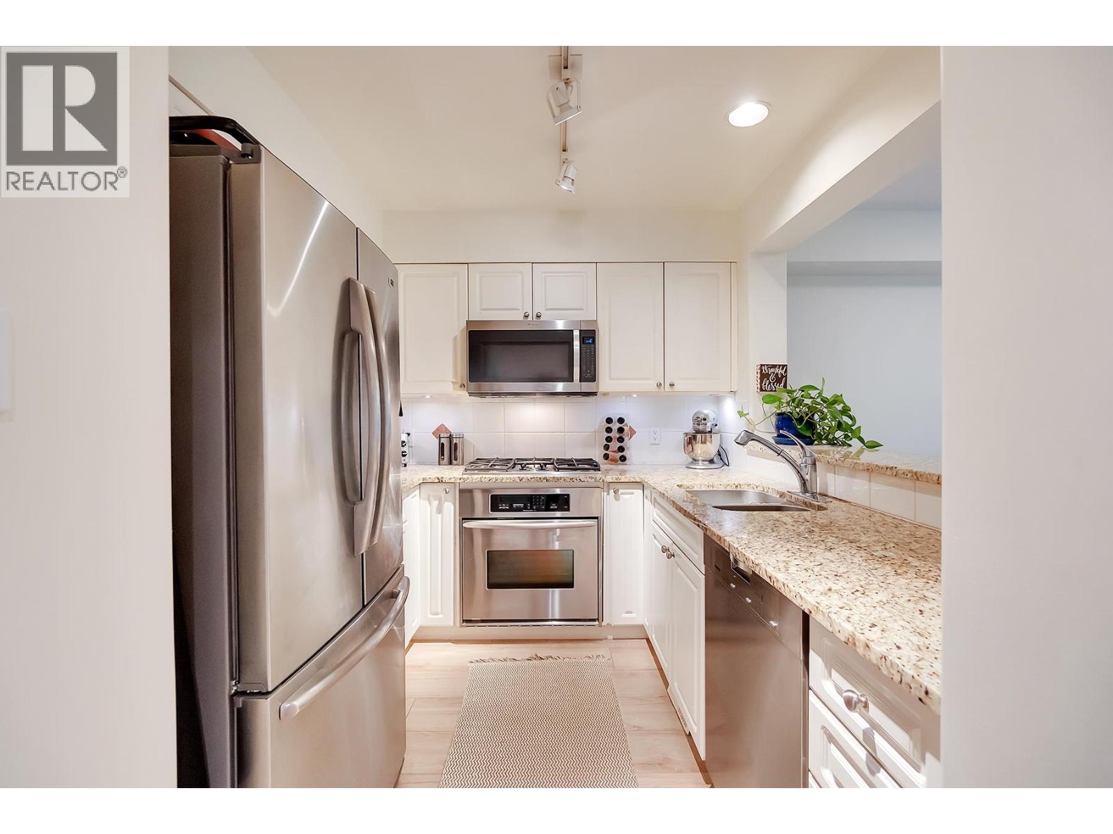 18 1550 Larkhall Crescent, North Vancouver, British Columbia  V7H 2Z2 - Photo 19 - R3104294