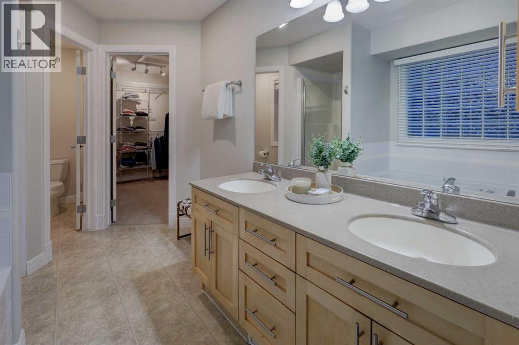 57 Discovery Ridge Hill Sw, Calgary, Alberta  T3H 4Y5 - Photo 21 - A2293374