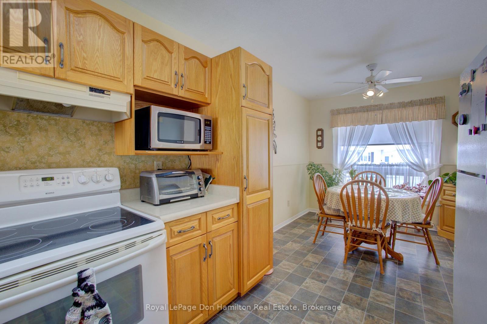 101 Meadowview Lane S, North Perth, Ontario N4W 3G8 - Photo 10 - X12929876