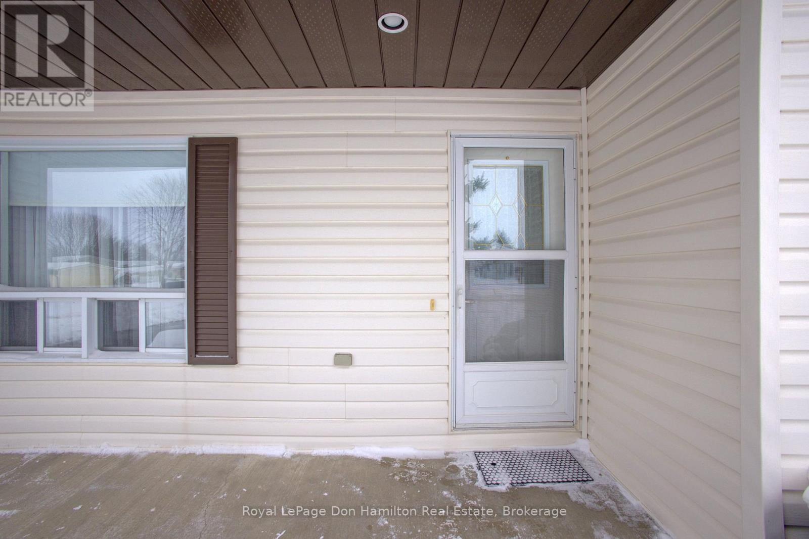 101 Meadowview Lane S, North Perth, Ontario N4W 3G8 - Photo 30 - X12929876