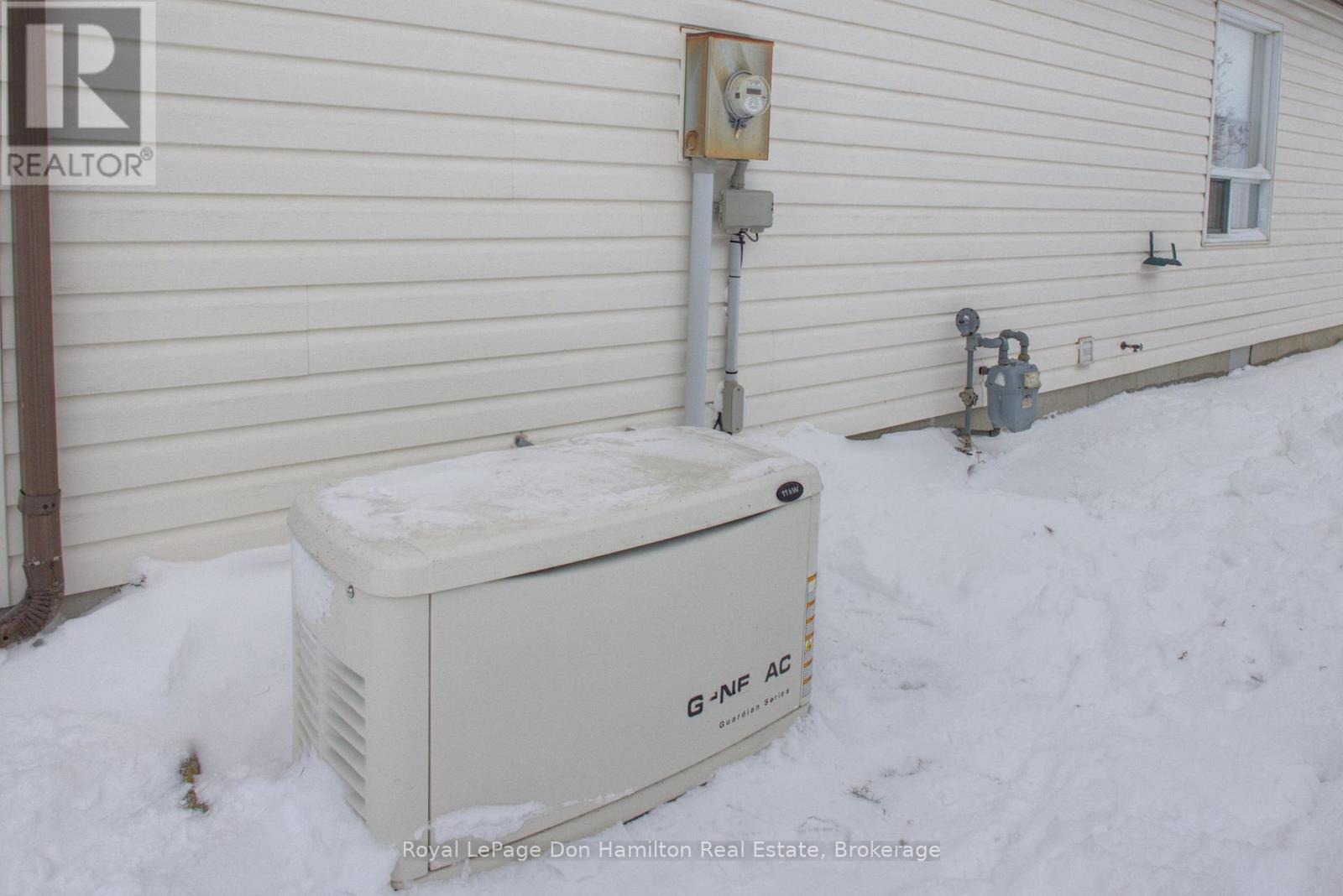 101 Meadowview Lane S, North Perth, Ontario N4W 3G8 - Photo 35 - X12929876