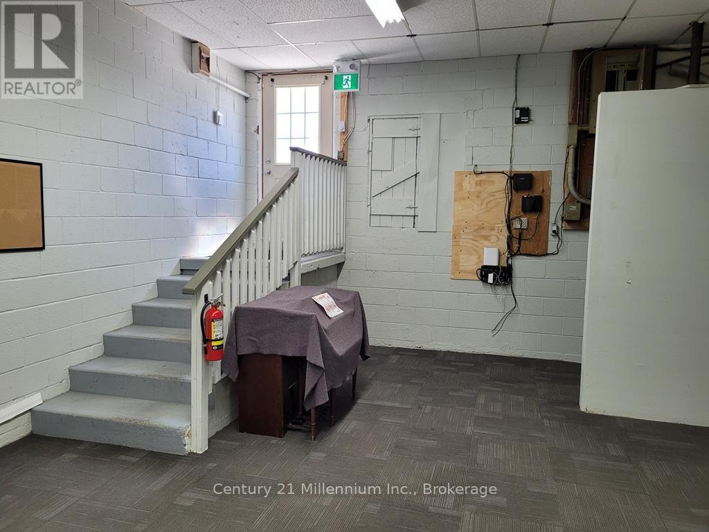 801 Queen Street, Kincardine, Ontario N2Z 2Y2 - Photo 11 - X12929974