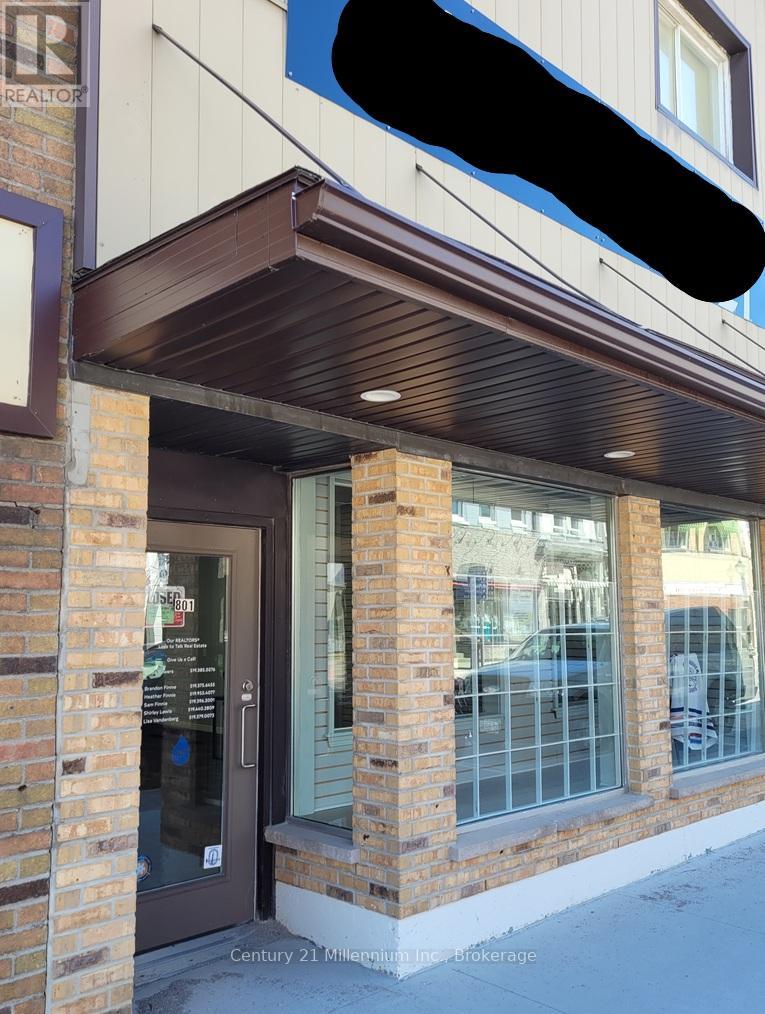 801 Queen Street, Kincardine, Ontario N2Z 2Y2 - Photo 2 - X12929974