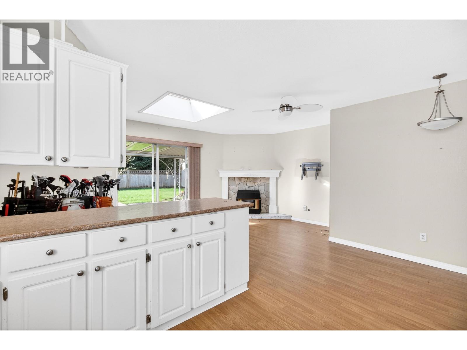 21980 126 Avenue, Maple Ridge, British Columbia V2X 0V7 - Photo 10 - R3103915