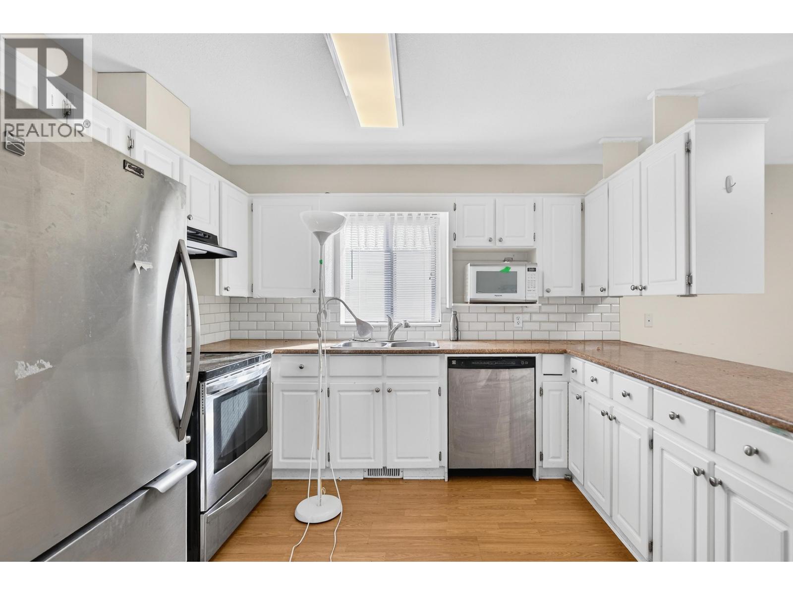 21980 126 Avenue, Maple Ridge, British Columbia V2X 0V7 - Photo 7 - R3103915