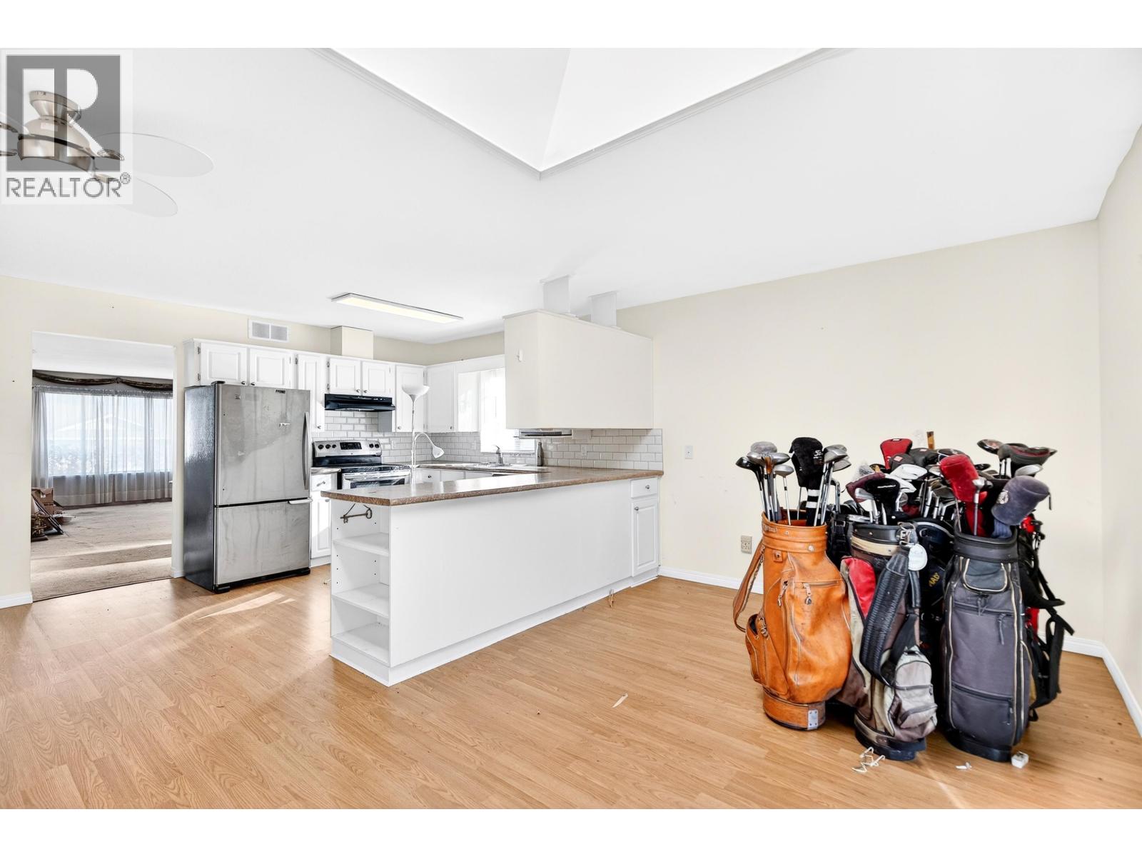 21980 126 Avenue, Maple Ridge, British Columbia V2X 0V7 - Photo 9 - R3103915