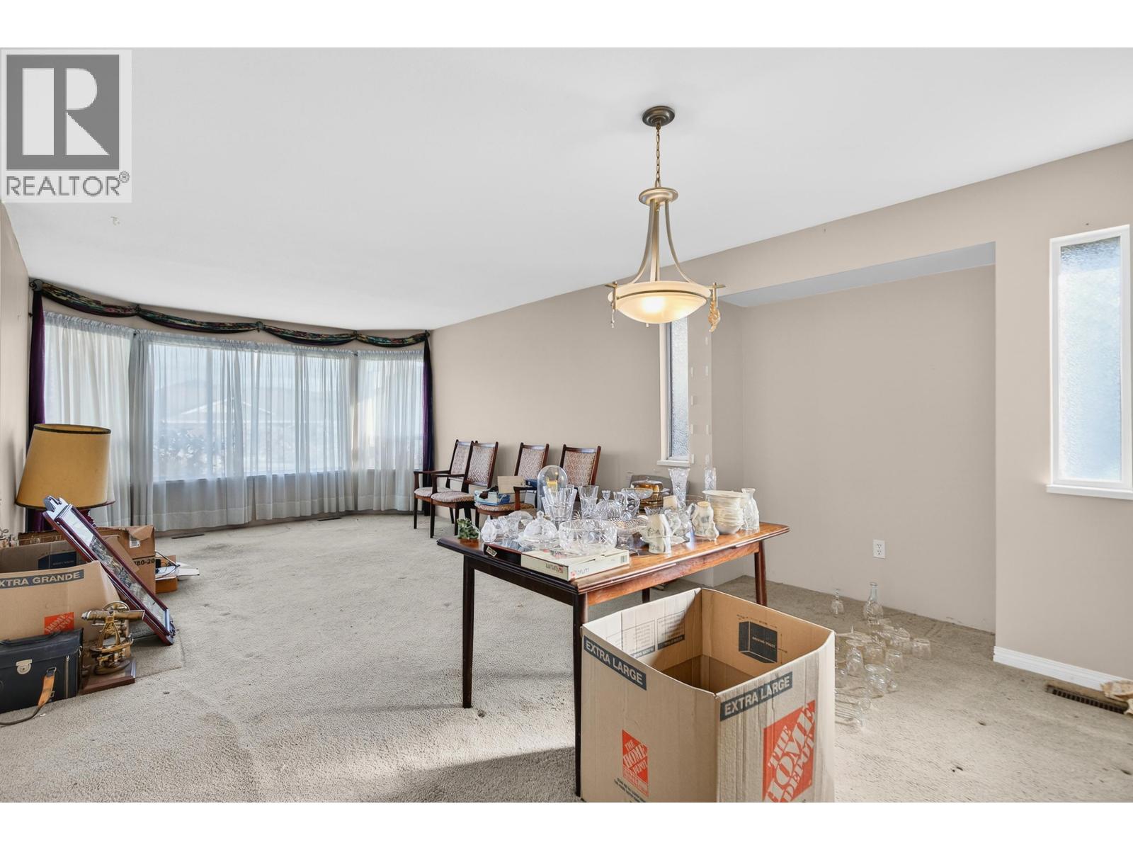 21980 126 Avenue, Maple Ridge, British Columbia V2X 0V7 - Photo 5 - R3103915