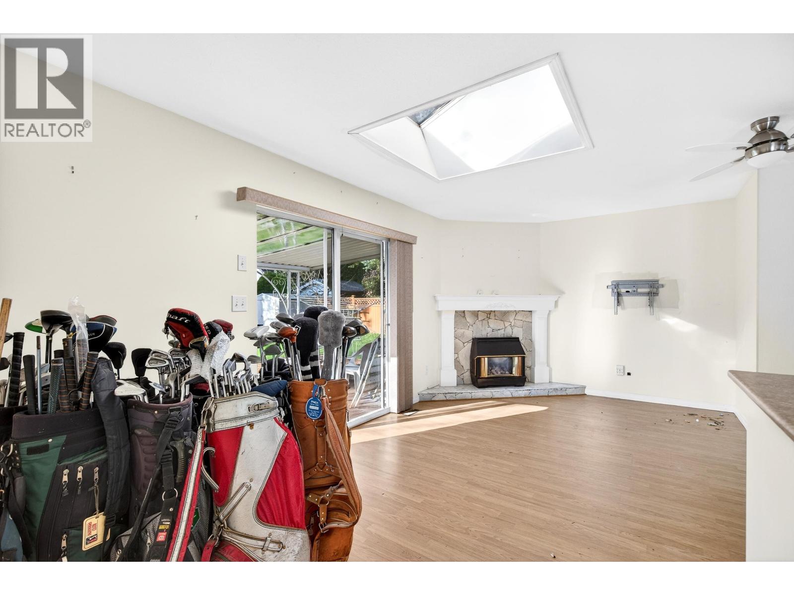 21980 126 Avenue, Maple Ridge, British Columbia V2X 0V7 - Photo 11 - R3103915