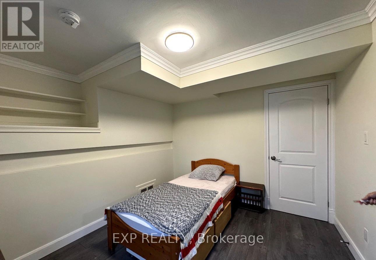 Lower - 18 Greenland Road, Toronto (Banbury-Don Mills), Ontario  M3C 1N1 - Photo 3 - C12929922