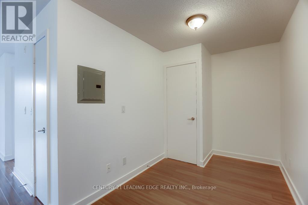 321 - 120 Dallimore Circle, Toronto, Ontario  M3C 4J1 - Photo 7 - C12929928