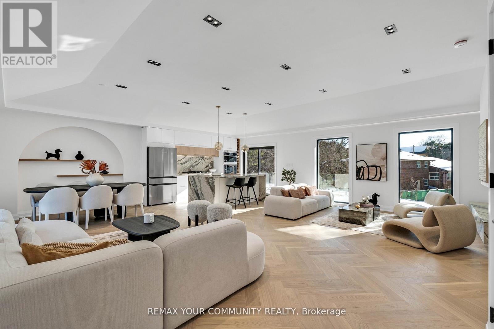 35 Geraldton Crescent, Toronto, Ontario  M2J 2R5 - Photo 4 - C12929966