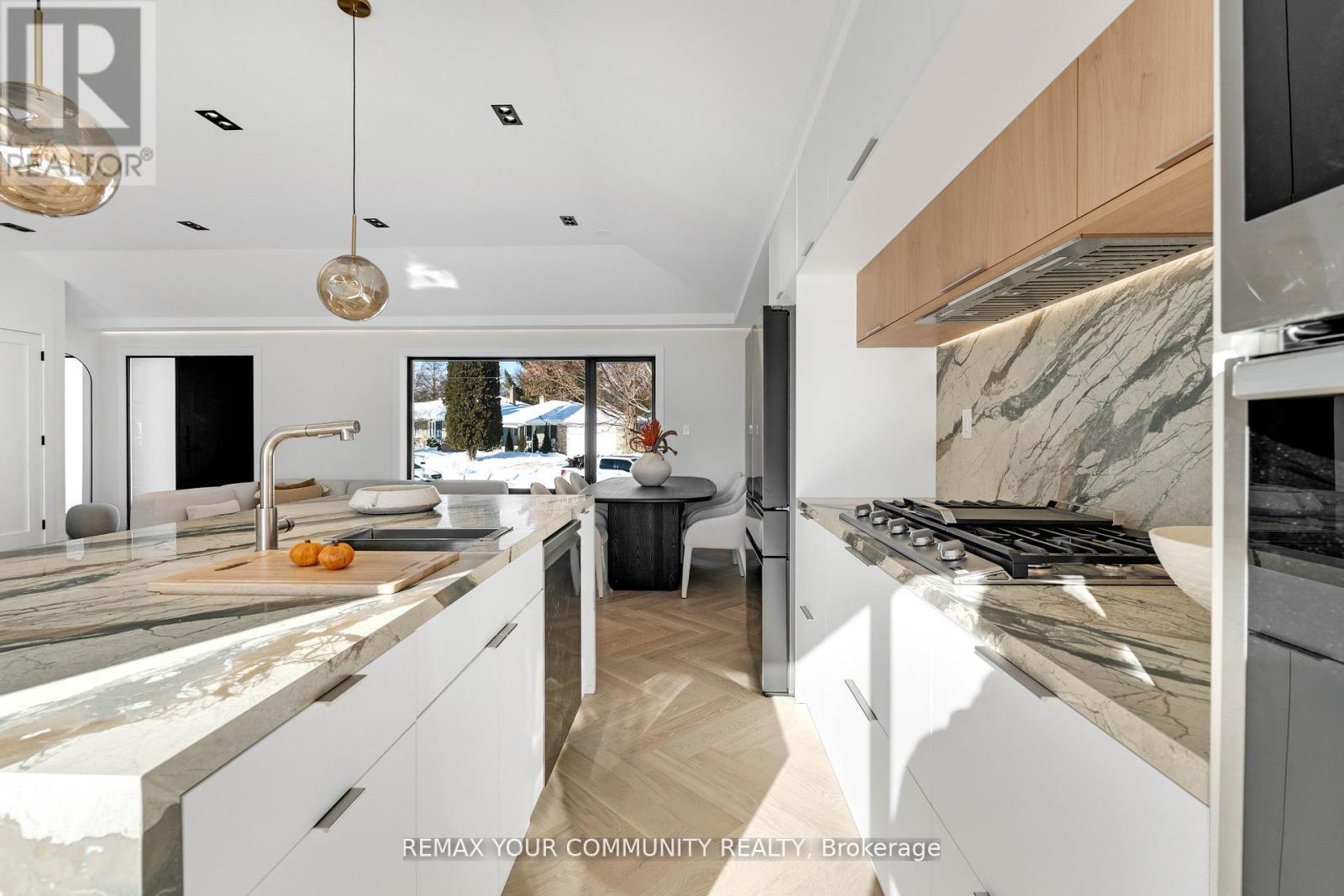 35 Geraldton Crescent, Toronto, Ontario  M2J 2R5 - Photo 7 - C12929966