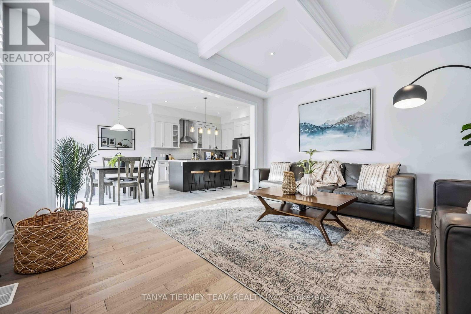 17 Pennine Drive, Whitby, Ontario  L1P 0C3 - Photo 10 - E12929888