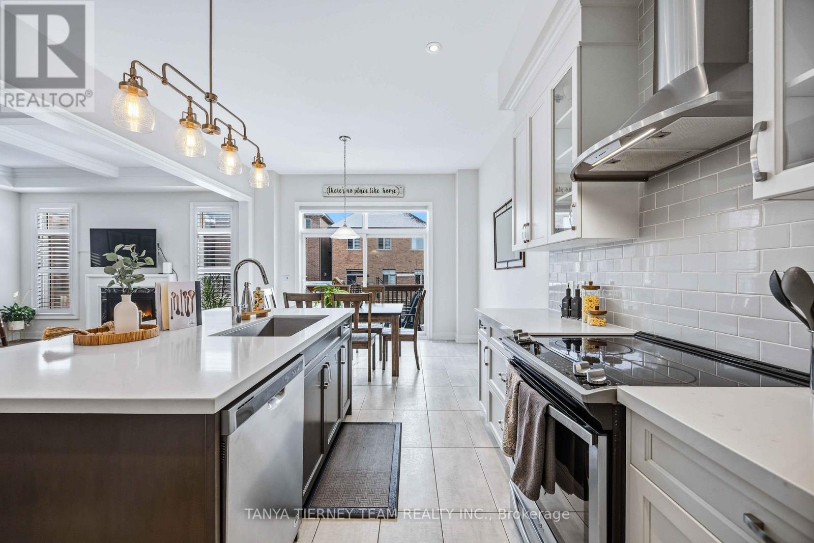 17 Pennine Drive, Whitby, Ontario  L1P 0C3 - Photo 20 - E12929888