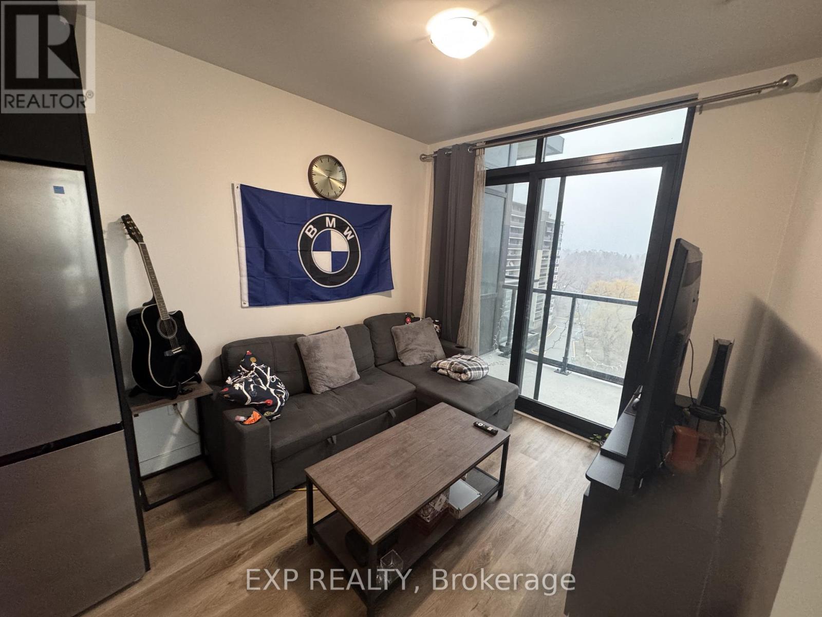 720 - 86 Dundas Street E, Mississauga, Ontario  L5A 1W4 - Photo 5 - W12922978